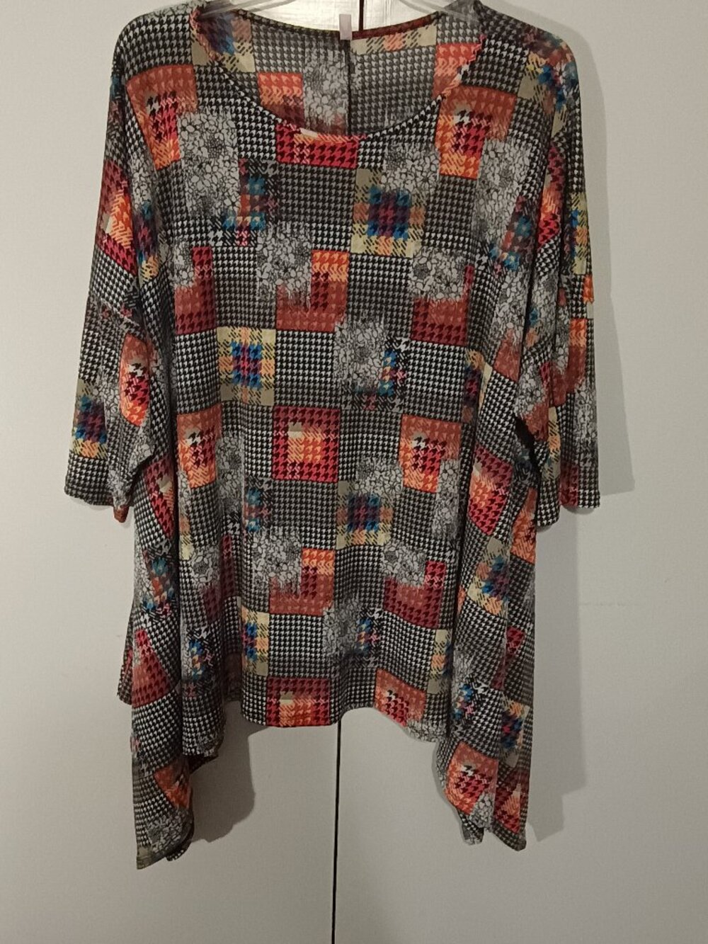 Mixed Print Houndstooth Patchwork Asymmetrical Tunic Blouse 3/4 Sleeve - Picture 2 of 6